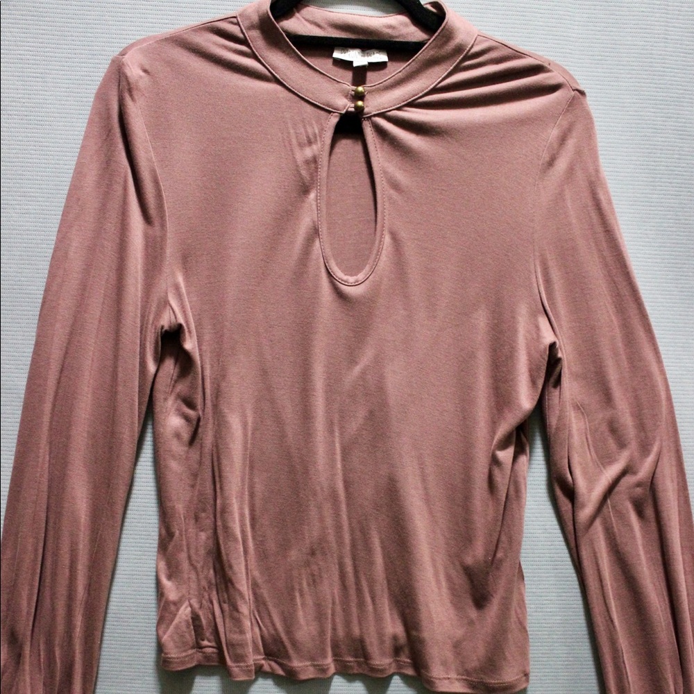 H&M Long sleeve blouse w/button decal